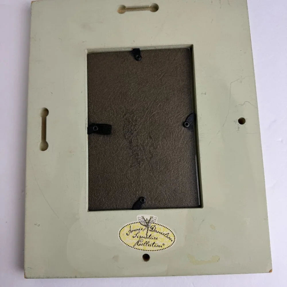 Annie Danielson Designs  Creative Picture Frame
